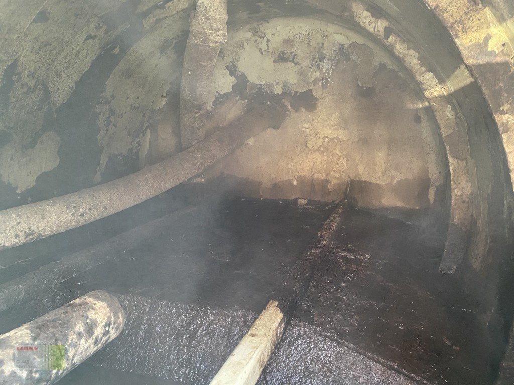 Gülleselbstfahrer des Typs CLAAS Xerion 3800 TRAC VC mit Gülleaufbau SGT, Gebrauchtmaschine in Vohburg (Bild 18)