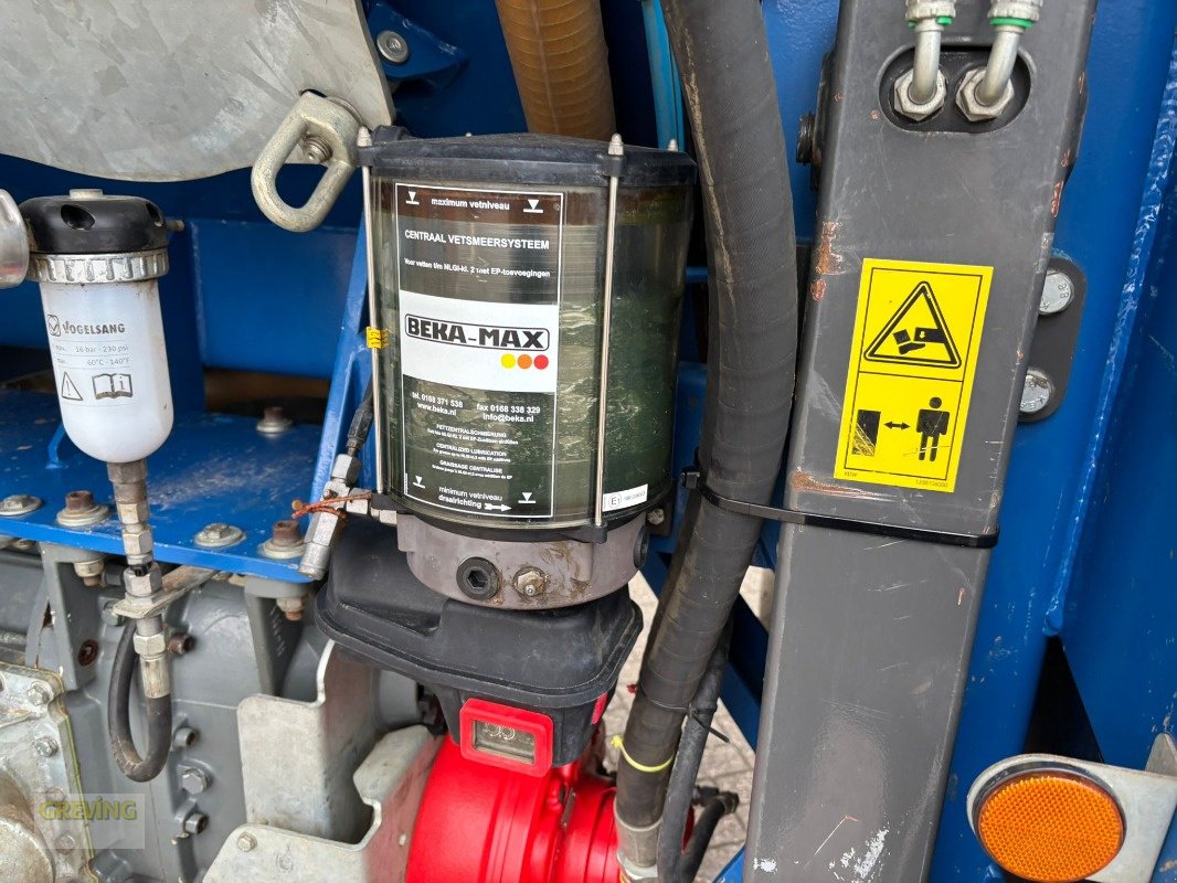 Gülleselbstfahrer типа CLAAS Xerion 4000 & Kaweco Schwanenhals Tridem, Gebrauchtmaschine в Ahaus (Фотография 26)