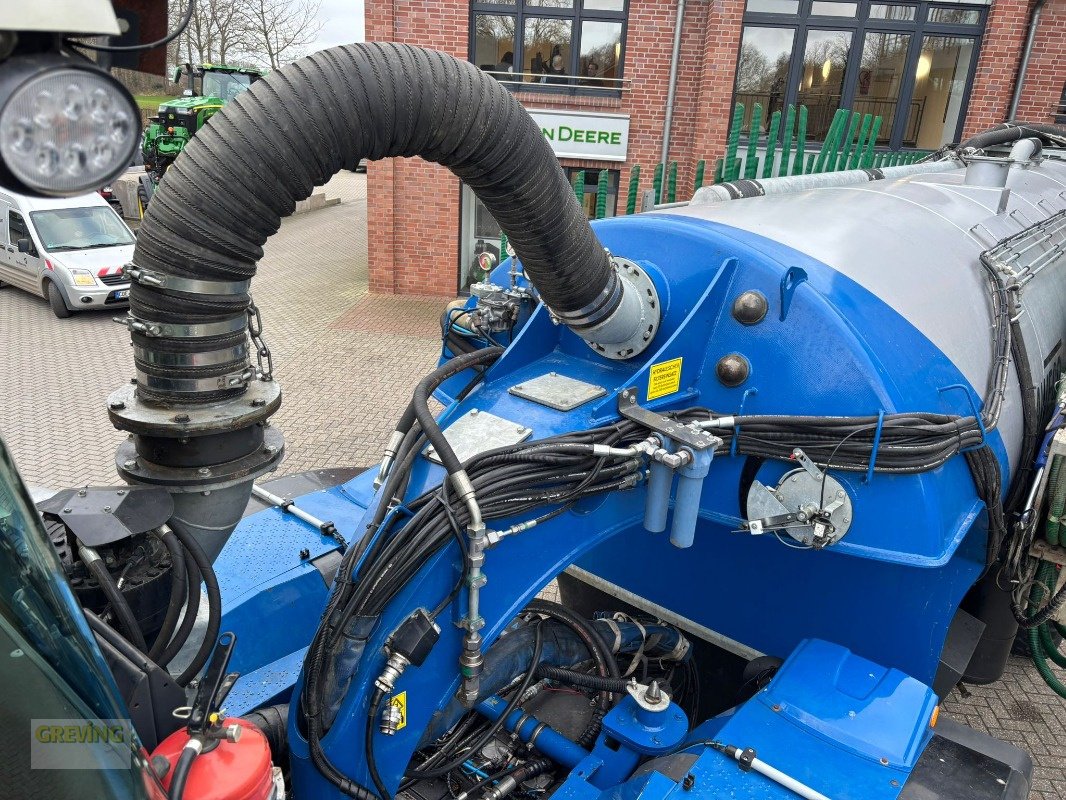 Gülleselbstfahrer типа CLAAS Xerion 4000 & Kaweco Schwanenhals Tridem, Gebrauchtmaschine в Ahaus (Фотография 22)