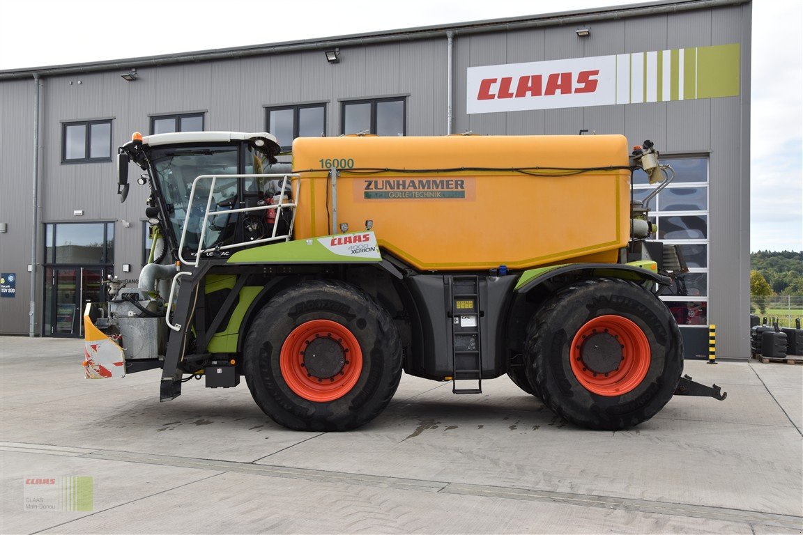 Gülleselbstfahrer des Typs CLAAS Xerion 4000 Saddle Trac, Gebrauchtmaschine in Wassertrüdingen (Bild 4)