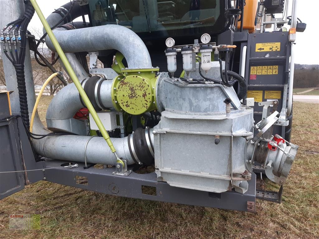 Gülleselbstfahrer des Typs CLAAS Xerion 4000 Saddle Trac, Gebrauchtmaschine in Wassertrüdingen (Bild 12)