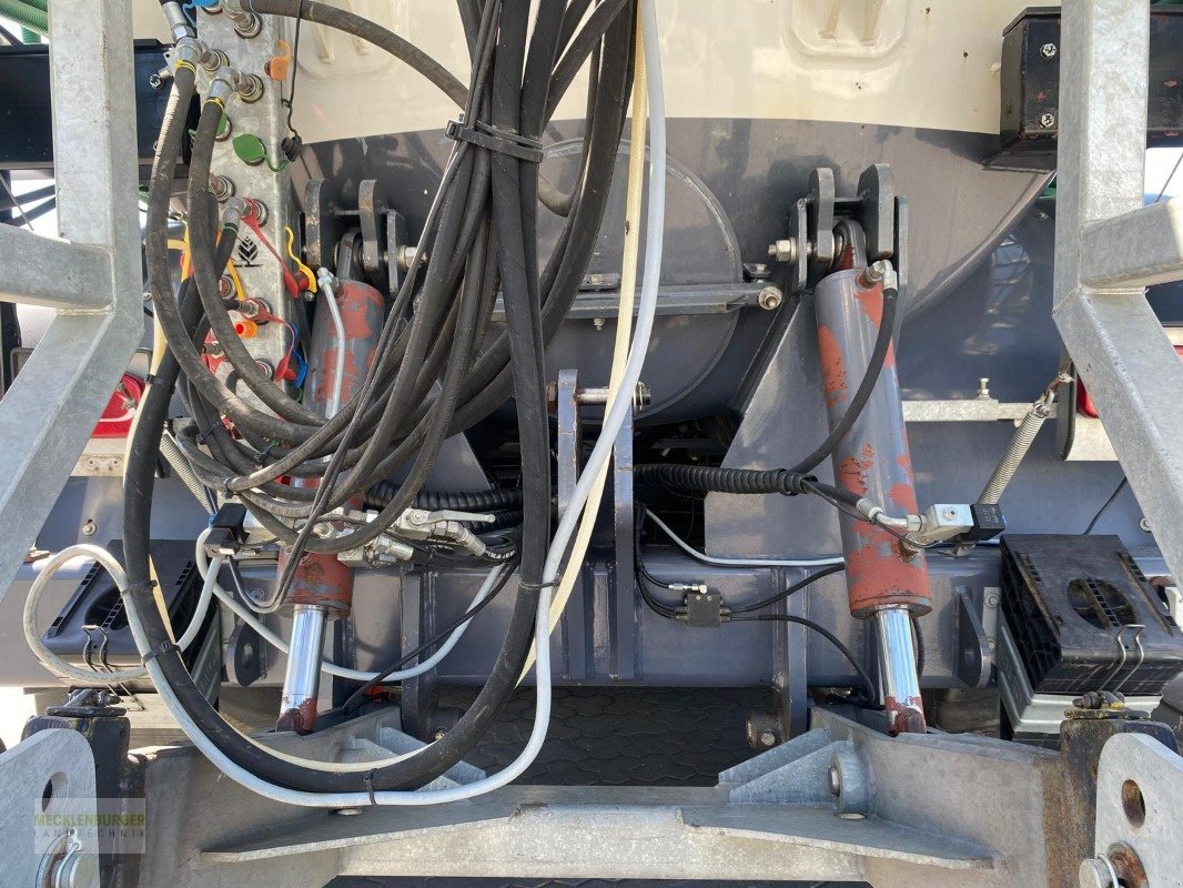 Gülleselbstfahrer του τύπου CLAAS Xerion 4000 Trac VC + SGT 30000 + VOGELSANG 30 M, Gebrauchtmaschine σε Mühlengeez (Φωτογραφία 31)