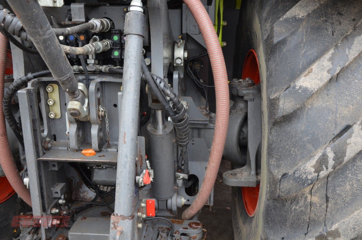 Gülleselbstfahrer Türe ait CLAAS XERION 4200 SADDLE TRAC Bauer, Gebrauchtmaschine içinde Suhlendorf (resim 16)