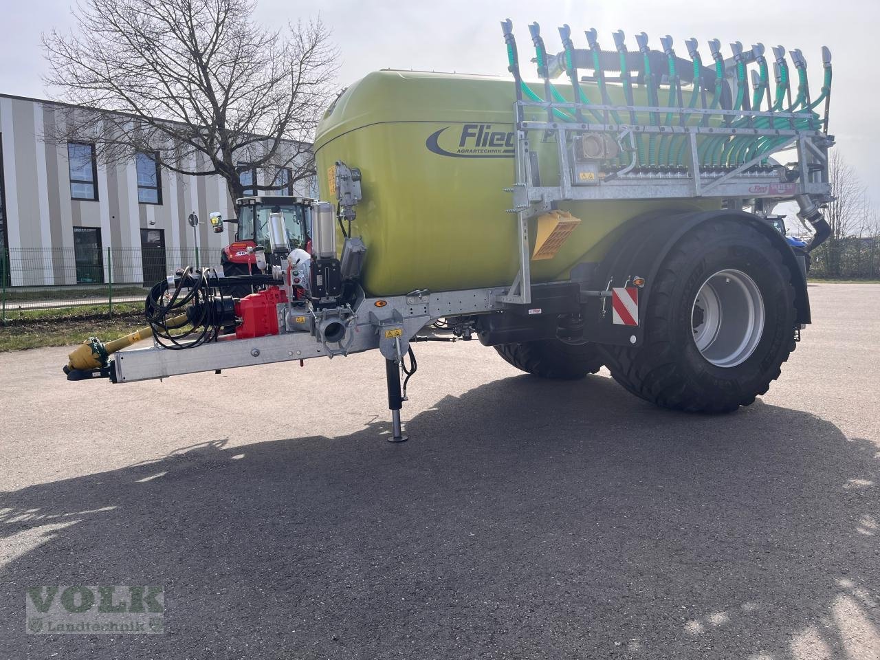 Gülleselbstfahrer of the type Fliegl PFW 9000 POLY Line Einachs, Neumaschine in Friedberg-Derching (Picture 10)