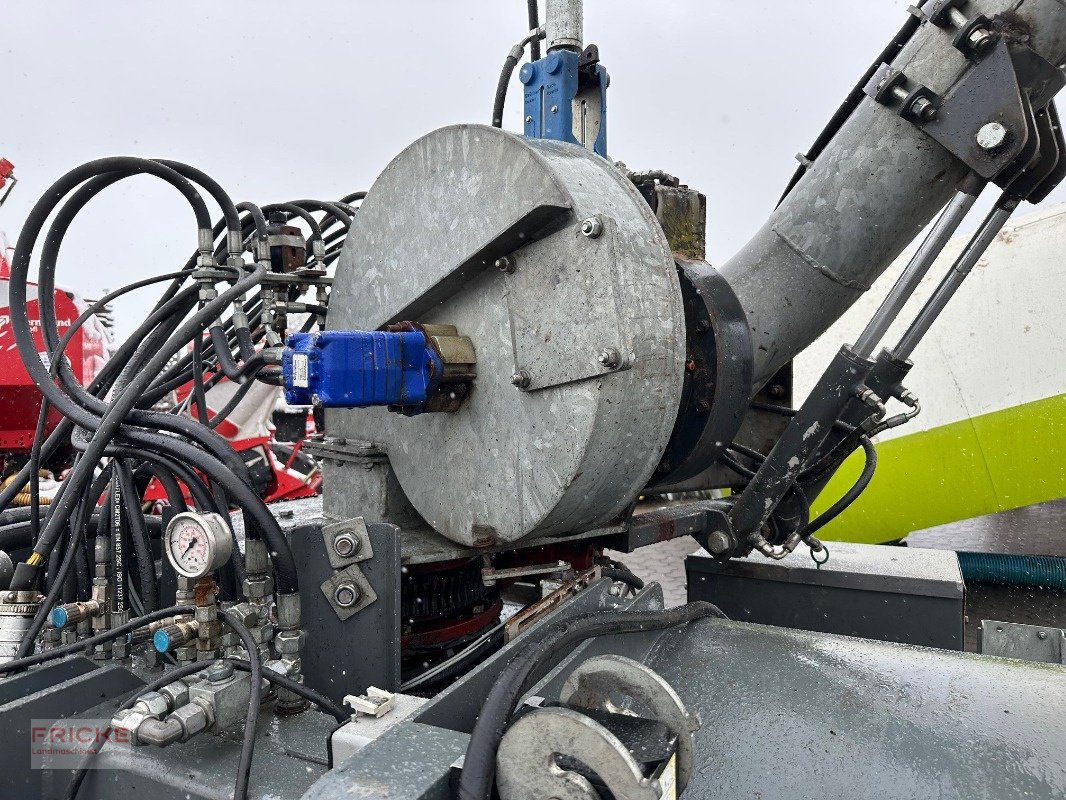 Gülleselbstfahrer tipa SGT Aufbau und Fronteinheit inkl. Saugarm für Claas Xerion 3800, Gebrauchtmaschine u Bockel - Gyhum (Slika 3)