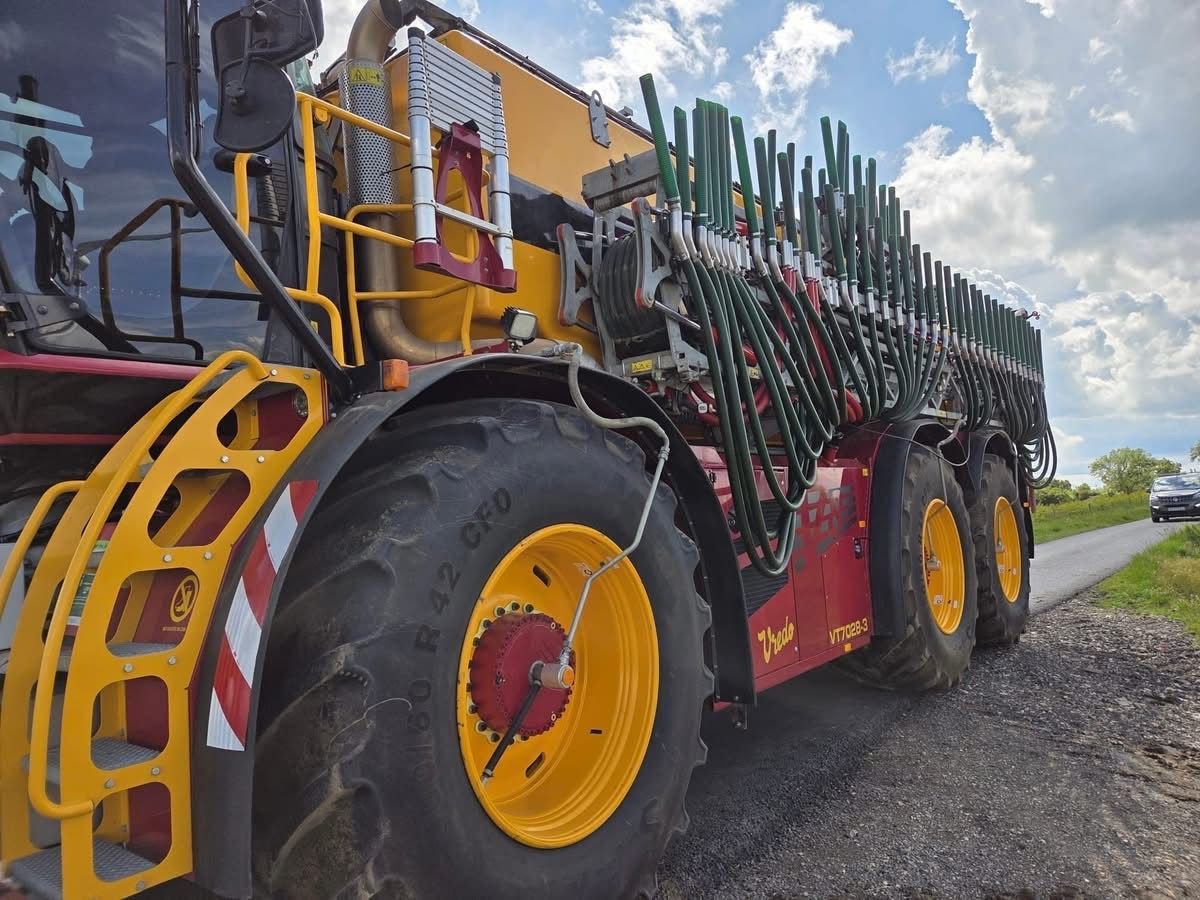 Gülleselbstfahrer des Typs Vredo VT7028-3, Gebrauchtmaschine in Dodewaard (Bild 2)