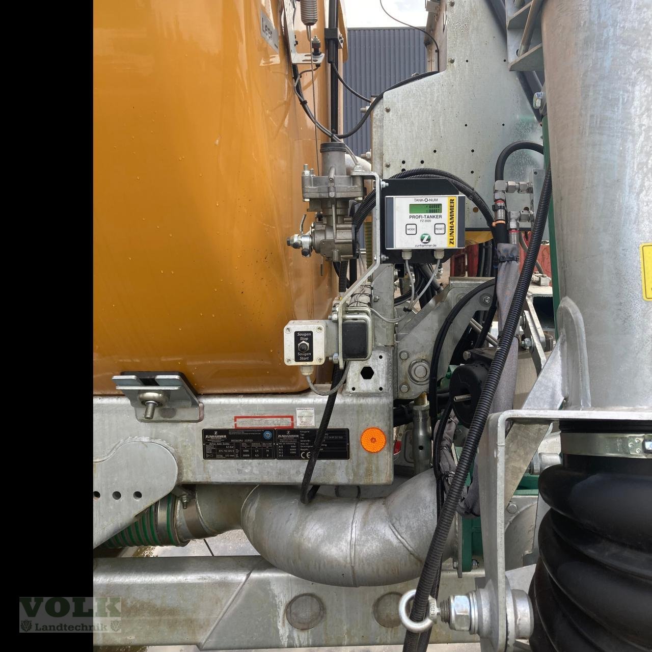 Gülleselbstfahrer of the type Zunhammer SKE18,5PU Tandem ECO, Neumaschine in Friedberg-Derching (Picture 2)
