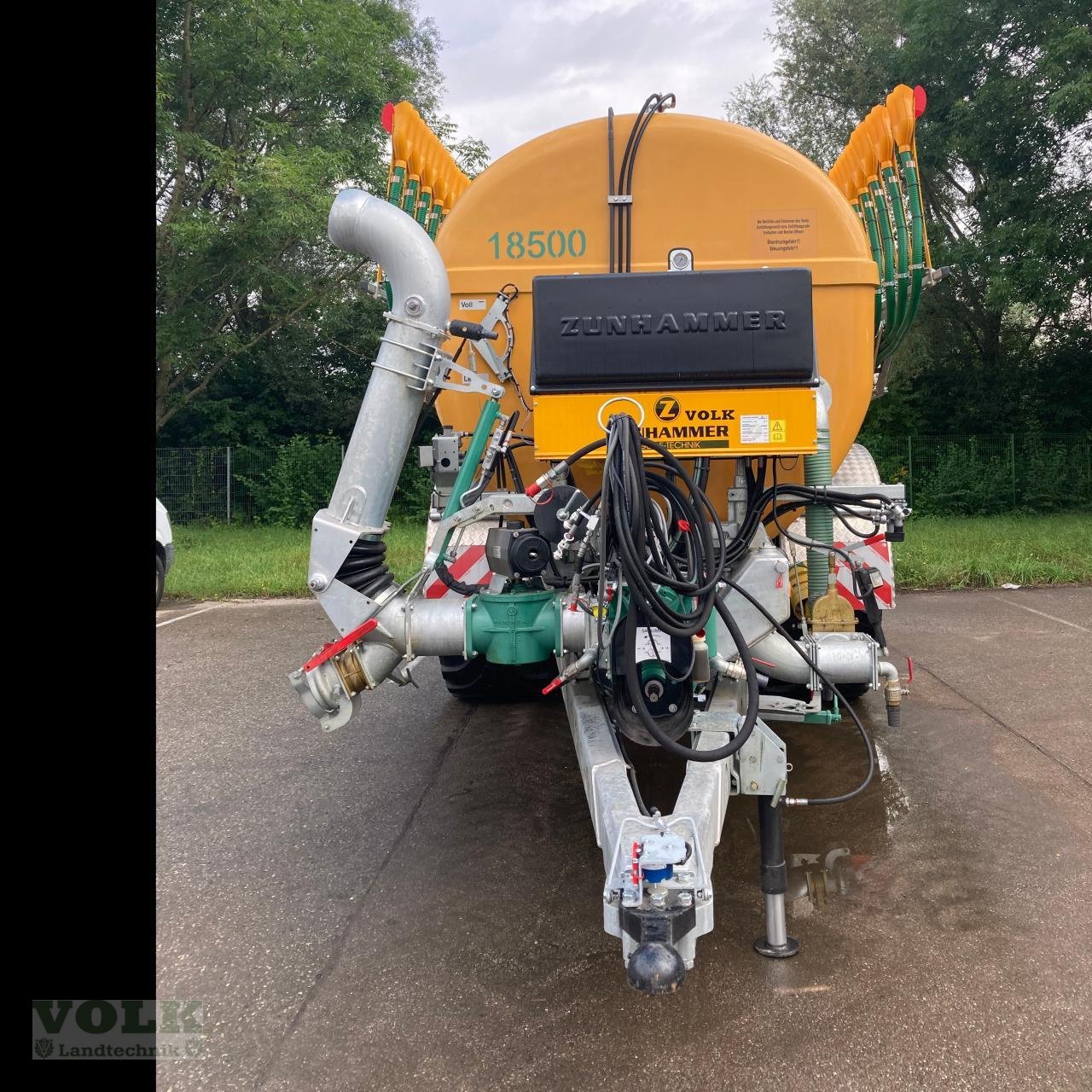 Gülleselbstfahrer of the type Zunhammer SKE18,5PU Tandem ECO, Neumaschine in Friedberg-Derching (Picture 4)