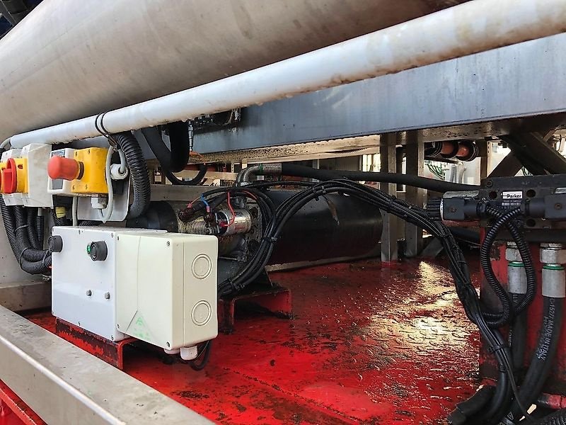 Gülleseparator of the type Sonstige mit 12 Separatoren inkl. LKW und Tieflader, Gebrauchtmaschine in Ostercappeln (Picture 17)