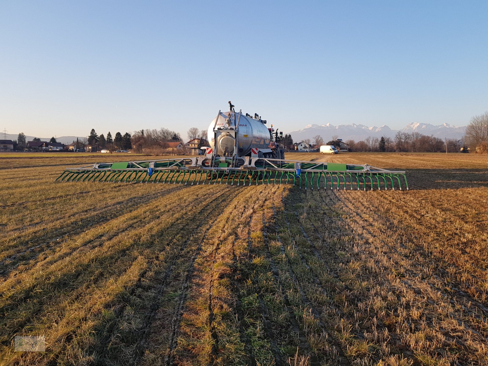 Gülleverteiltechnik of the type BETEC L-Line 15m, Neumaschine in Donnersdorf (Picture 3)