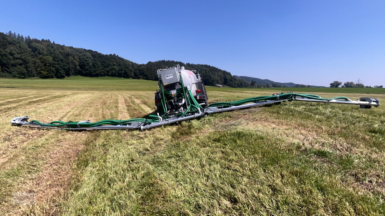 Gülleverteiltechnik des Typs BHE Agrotec GmbH Rohrverteiler Typ 1200/1500, Neumaschine in Altusried-Kimratshofen (Bild 3)