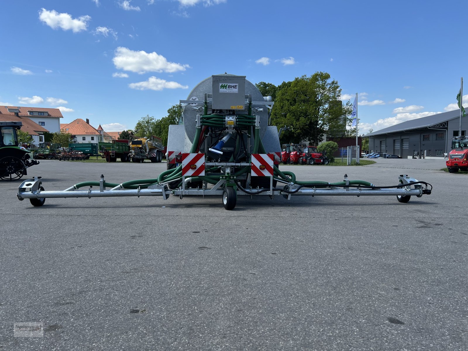 Gülleverteiltechnik of the type BHE Agrotec GmbH Rohrverteiler Typ 650/750, Neumaschine in Altusried-Kimratshofen (Picture 4)