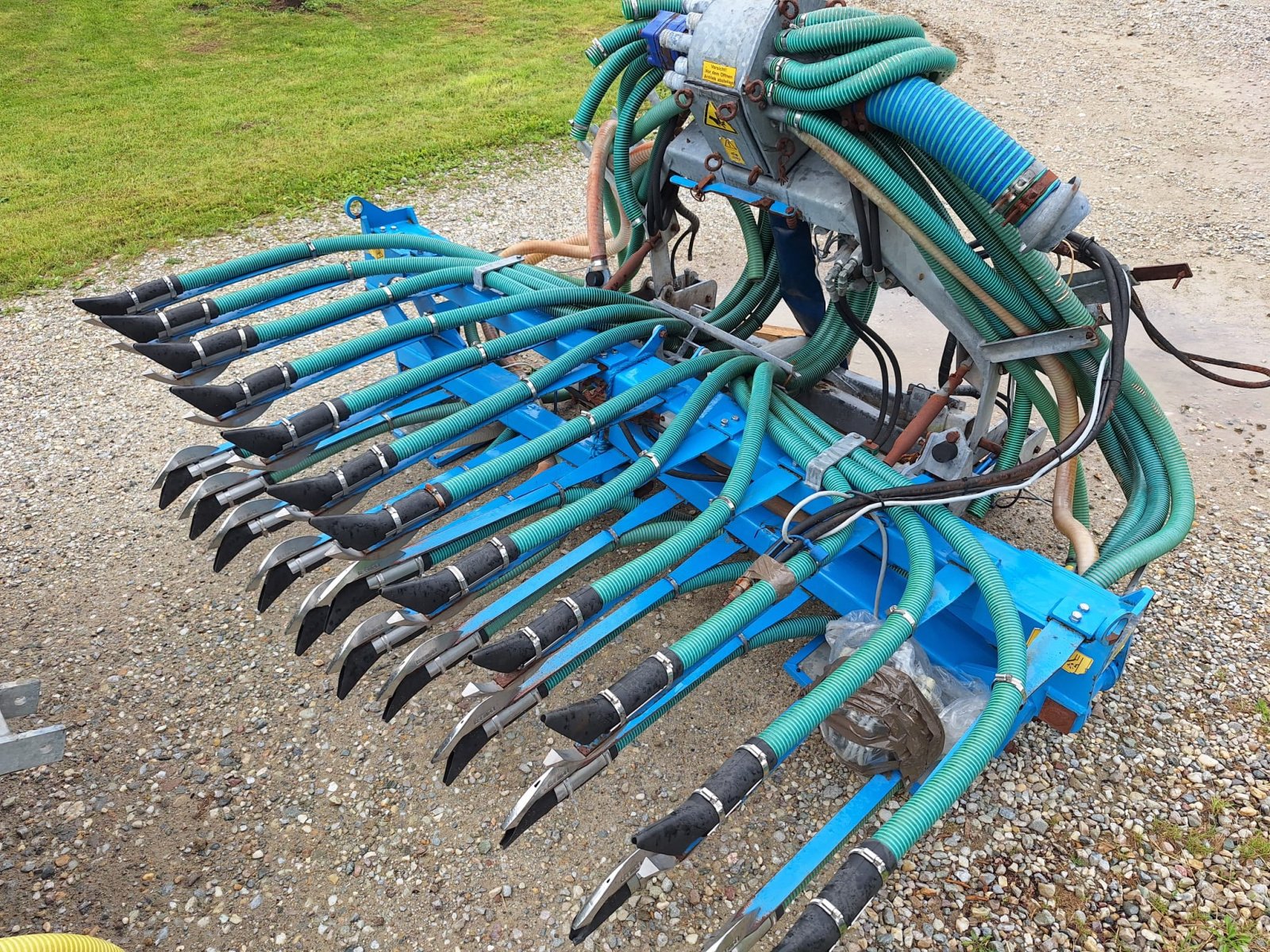 Gülleverteiltechnik of the type Bomech Flex 6,2 Meter Schleppschuhverteiler Gülleverteiler Gülle Güllefass Schleppschlauchverteiler, Gebrauchtmaschine in Bad Birnbach (Picture 4)