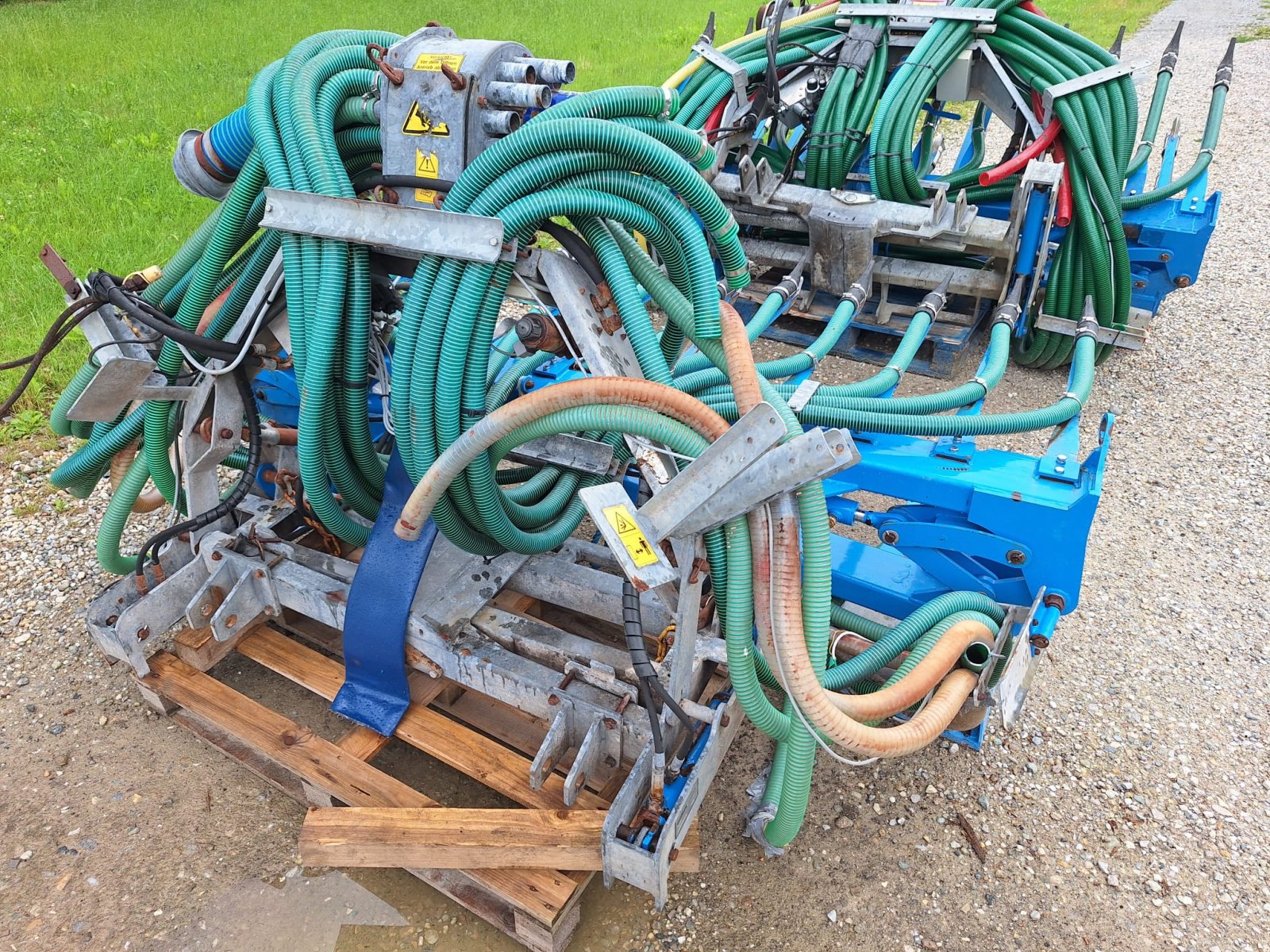 Gülleverteiltechnik of the type Bomech Flex 6,2 Meter Schleppschuhverteiler Gülleverteiler Gülle Güllefass Schleppschlauchverteiler, Gebrauchtmaschine in Bad Birnbach (Picture 5)