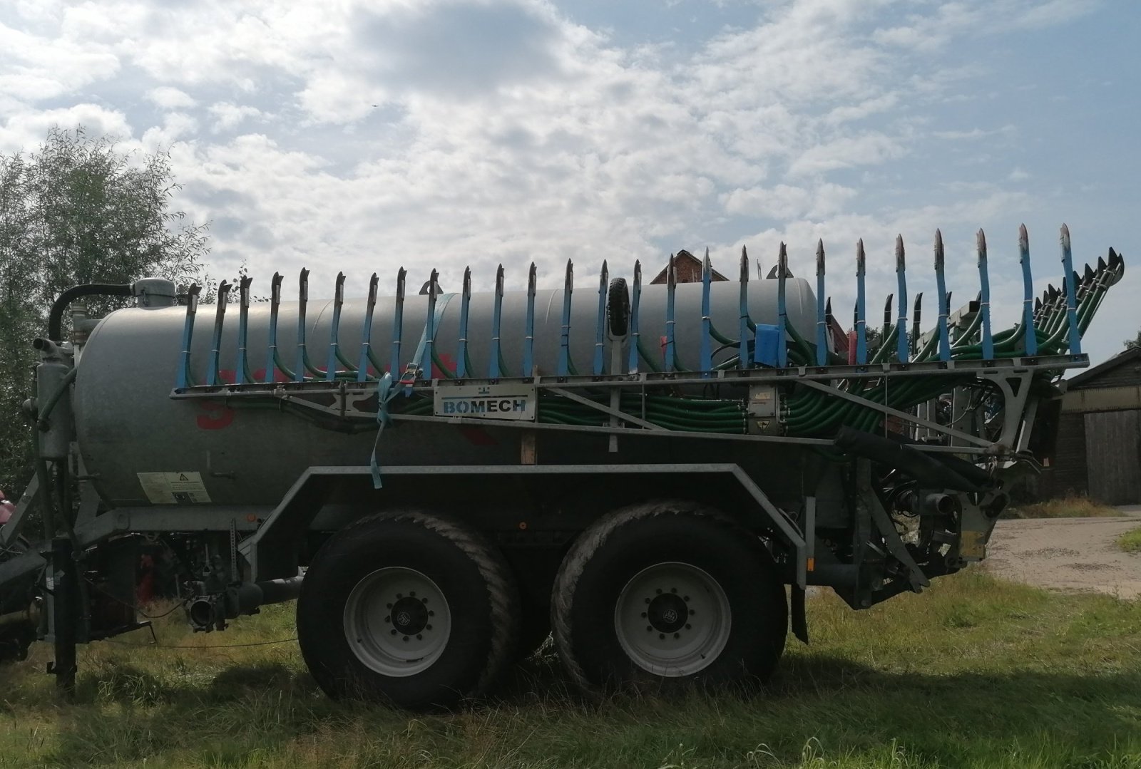Gülleverteiltechnik of the type Bomech Speedy, Gebrauchtmaschine in Hagen im Bremischen (Picture 3)