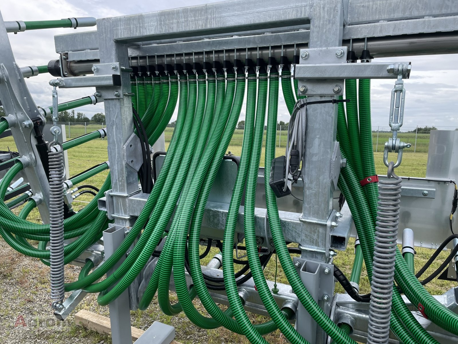 Gülleverteiltechnik des Typs Fliegl Schleppschuhverteiler Compact 6,0 m, Neumaschine in Meißenheim-Kürzell (Bild 3)