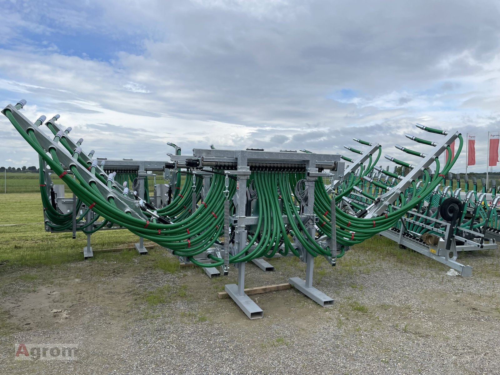 Gülleverteiltechnik des Typs Fliegl Schleppschuhverteiler Compact 7,5 m, Neumaschine in Meißenheim-Kürzell (Bild 1)