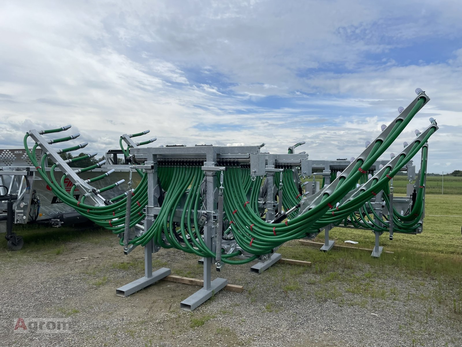 Gülleverteiltechnik des Typs Fliegl Schleppschuhverteiler Compact 7,5 m, Neumaschine in Meißenheim-Kürzell (Bild 2)