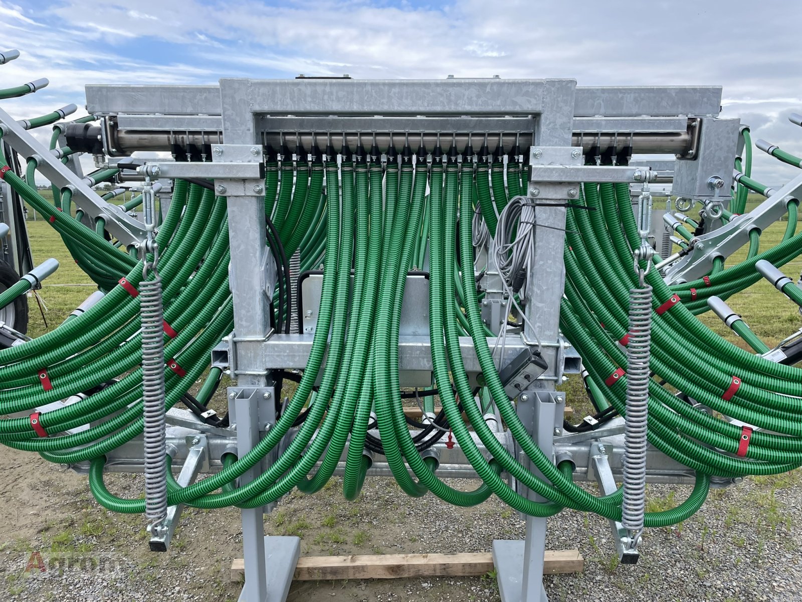 Gülleverteiltechnik des Typs Fliegl Schleppschuhverteiler Compact 7,5 m, Neumaschine in Meißenheim-Kürzell (Bild 3)