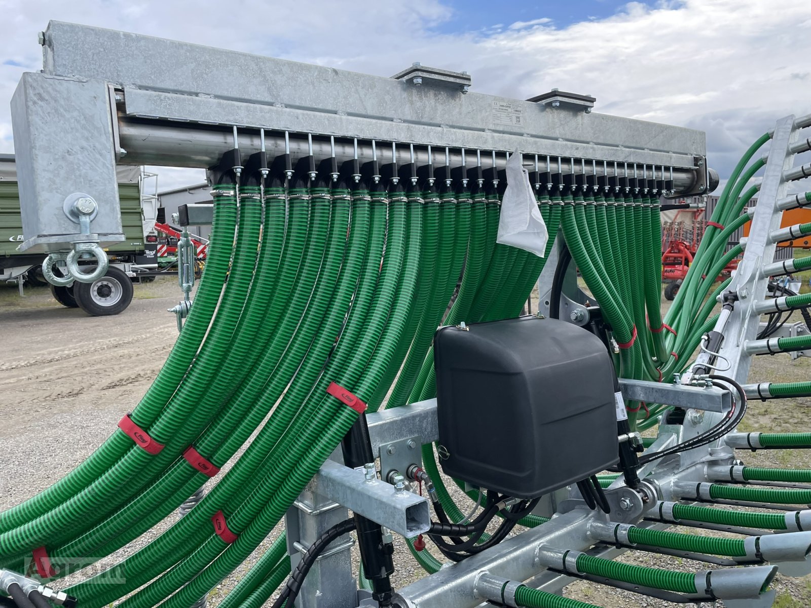 Gülleverteiltechnik des Typs Fliegl Schleppschuhverteiler Compact 7,5 m, Neumaschine in Meißenheim-Kürzell (Bild 4)