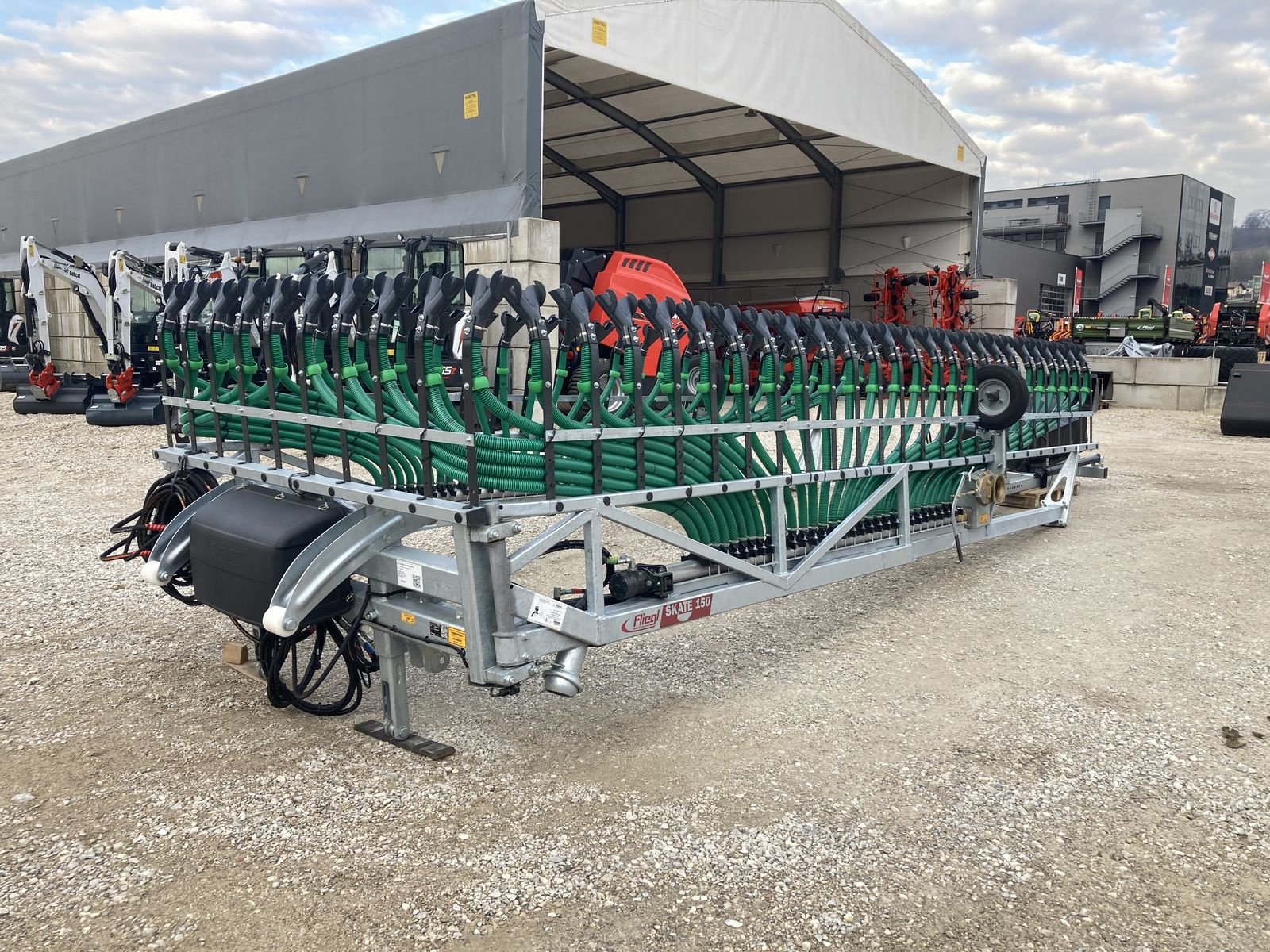 Gülleverteiltechnik of the type Fliegl SKATE 150, Neumaschine in Wallern (Picture 3)