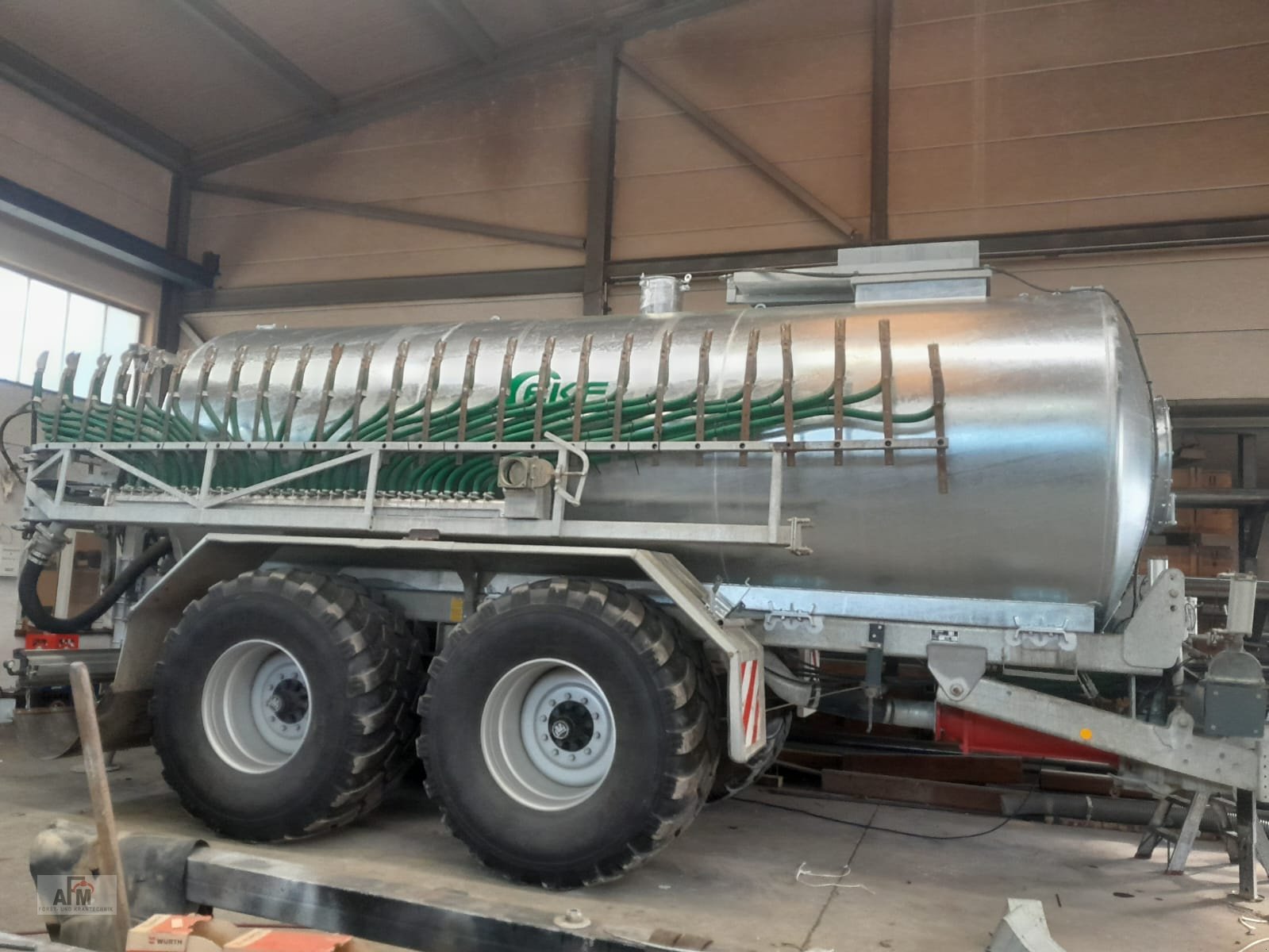 Gülleverteiltechnik des Typs Fliegl Skate 90 - 270, Neumaschine in Bodenwöhr/ Taxöldern (Bild 4)