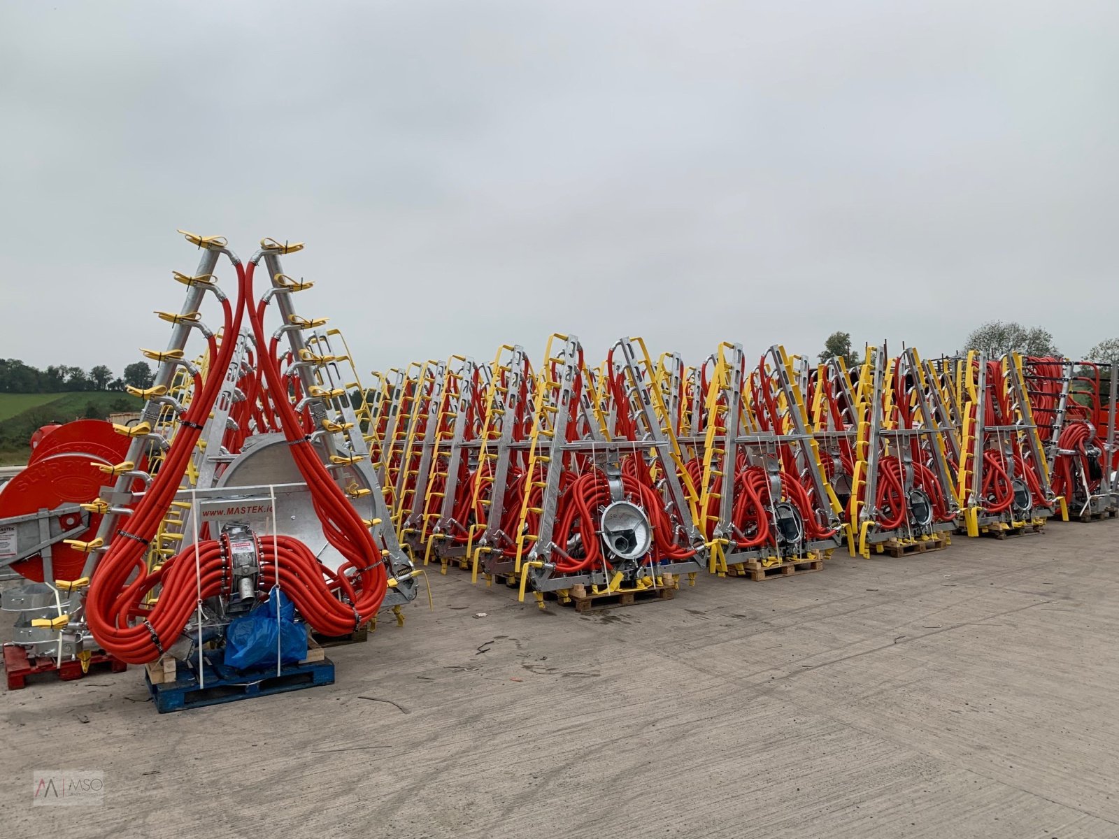 Gülleverteiltechnik des Typs Mastek Schleppschlauchverteiler Schleppschuhverteiler zur Nachrüstung, Neumaschine in Südbrookmerland (Bild 8)