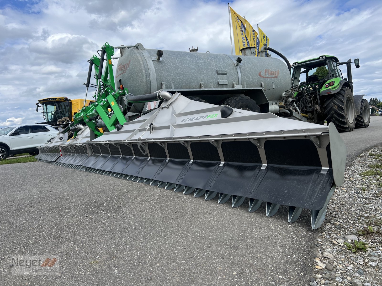 Gülleverteiltechnik of the type Schleppfix 100 % Swiss Made, Neumaschine in Bad Waldsee Mennisweiler (Picture 2)