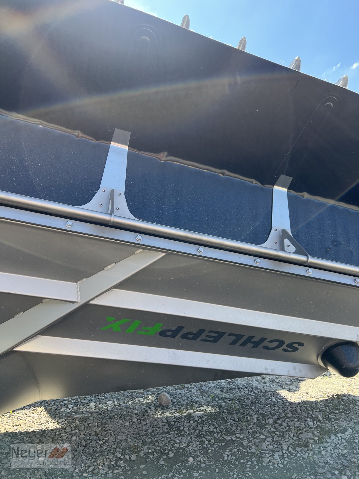 Gülleverteiltechnik of the type Schleppfix 100 % Swiss Made, Neumaschine in Bad Waldsee Mennisweiler (Picture 7)