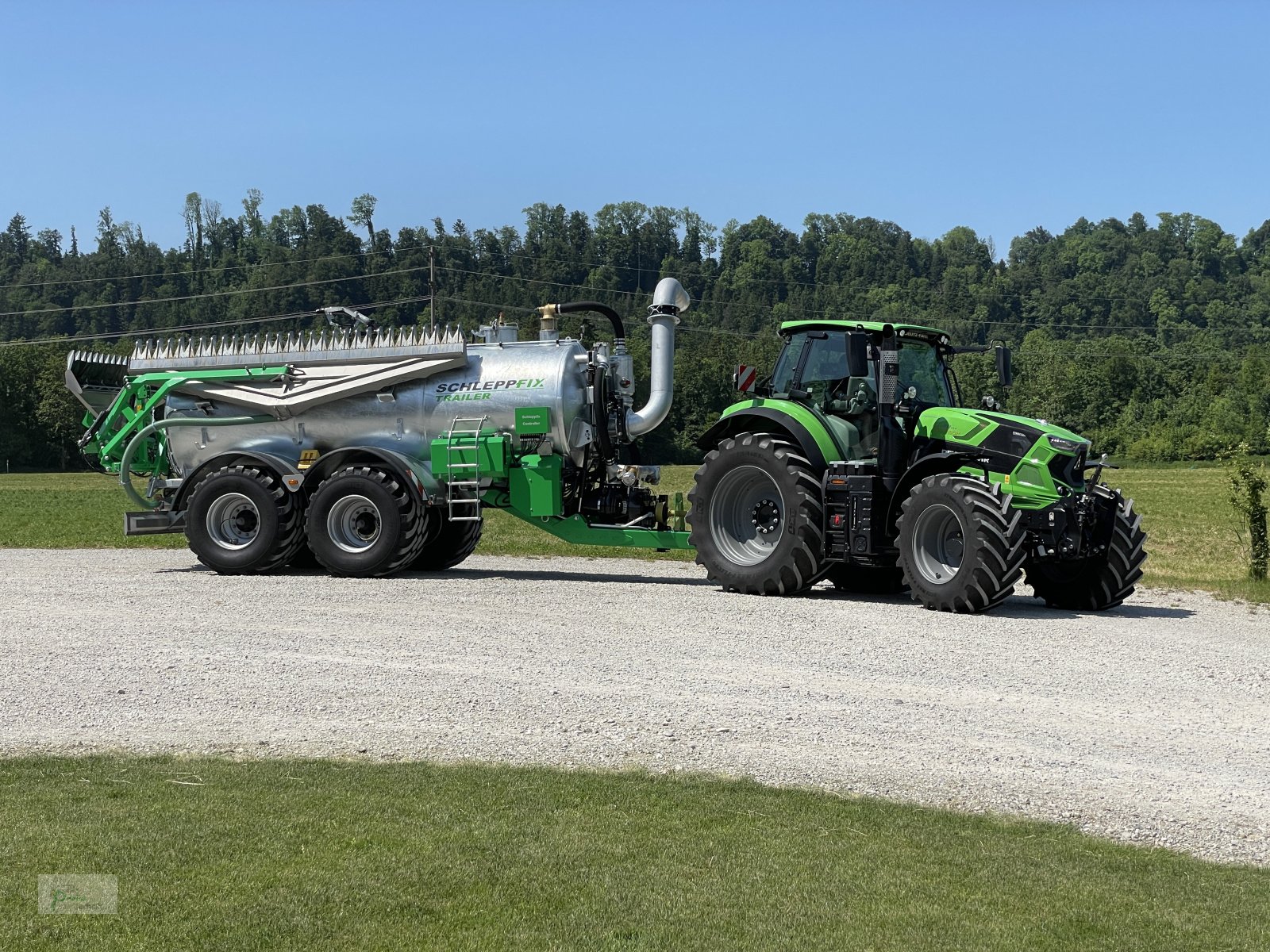 Gülleverteiltechnik des Typs Schleppfix Gülleverteiler SFA 7, Neumaschine in Bad Kötzting (Bild 12)