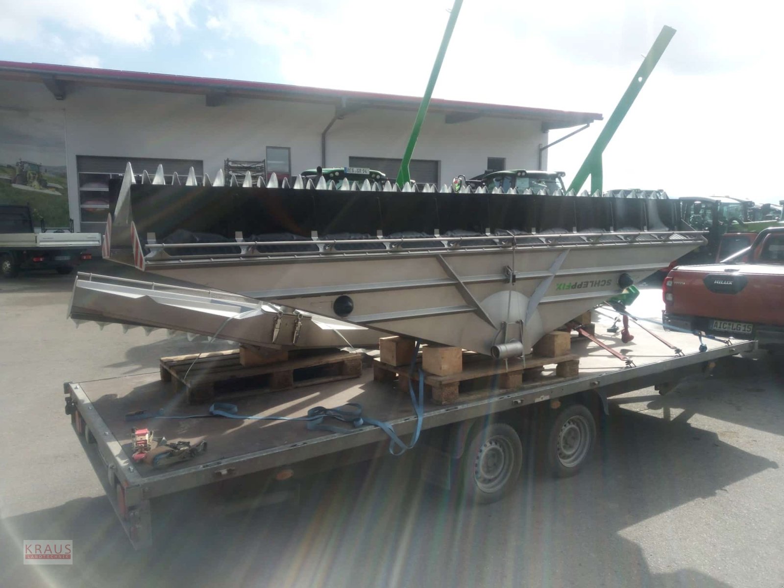 Gülleverteiltechnik of the type Schleppfix SFA 12, Neumaschine in Geiersthal (Picture 1)