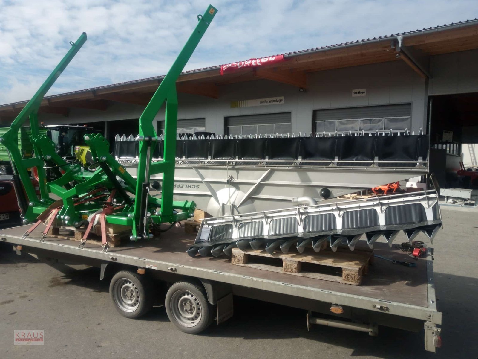 Gülleverteiltechnik of the type Schleppfix SFA 12, Neumaschine in Geiersthal (Picture 2)