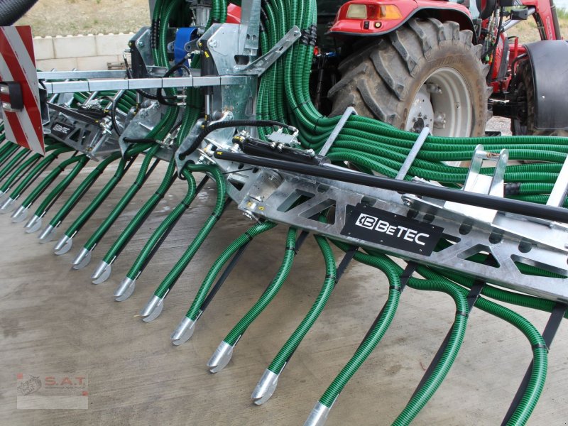 Gülleverteiltechnik tip Sonstige 12 m Hilly Schleppschuhverteiler, Neumaschine in Eberschwang