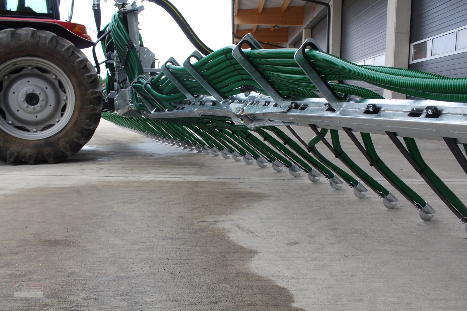 Gülleverteiltechnik van het type Sonstige 12 m Hilly Schleppschuhverteiler, Neumaschine in Eberschwang (Foto 24)