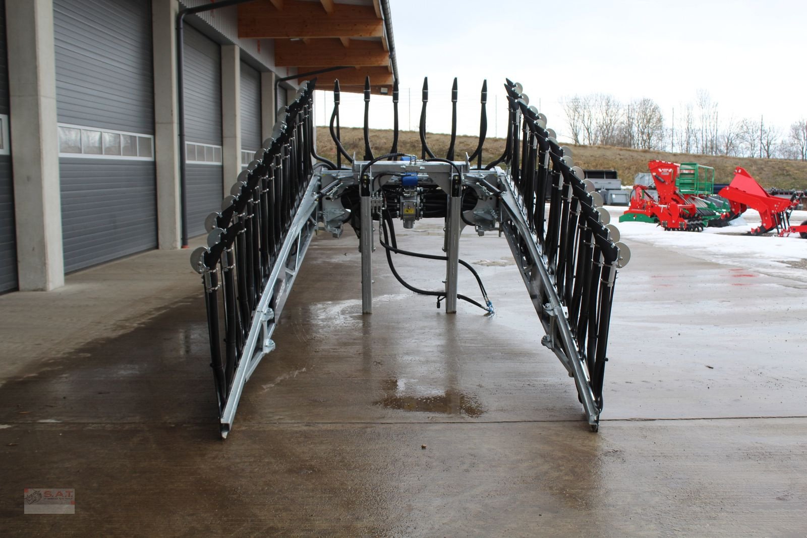 Gülleverteiltechnik of the type Sonstige 12 m-Schleppschuhverteiler M-Line, Neumaschine in Eberschwang (Picture 10)