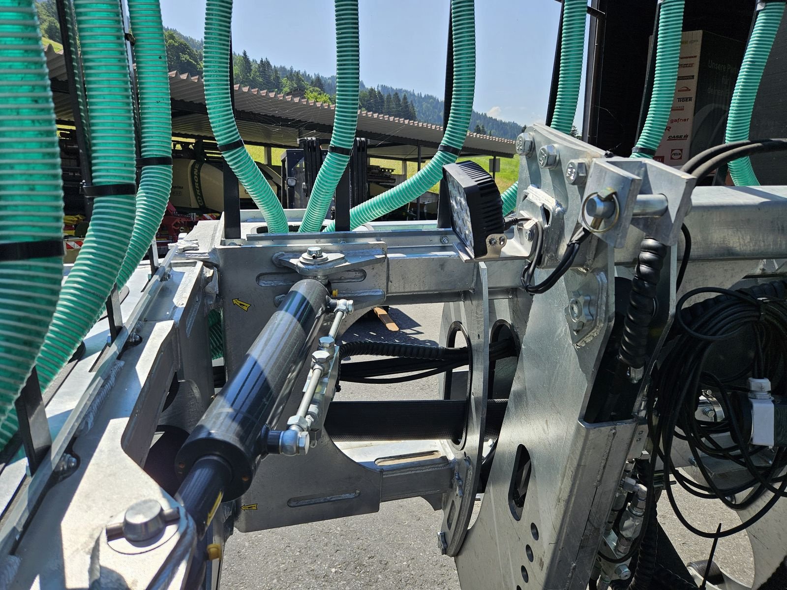 Gülleverteiltechnik des Typs Sonstige Farmtech Albatros 15.0, Gebrauchtmaschine in Sulzberg (Bild 16)