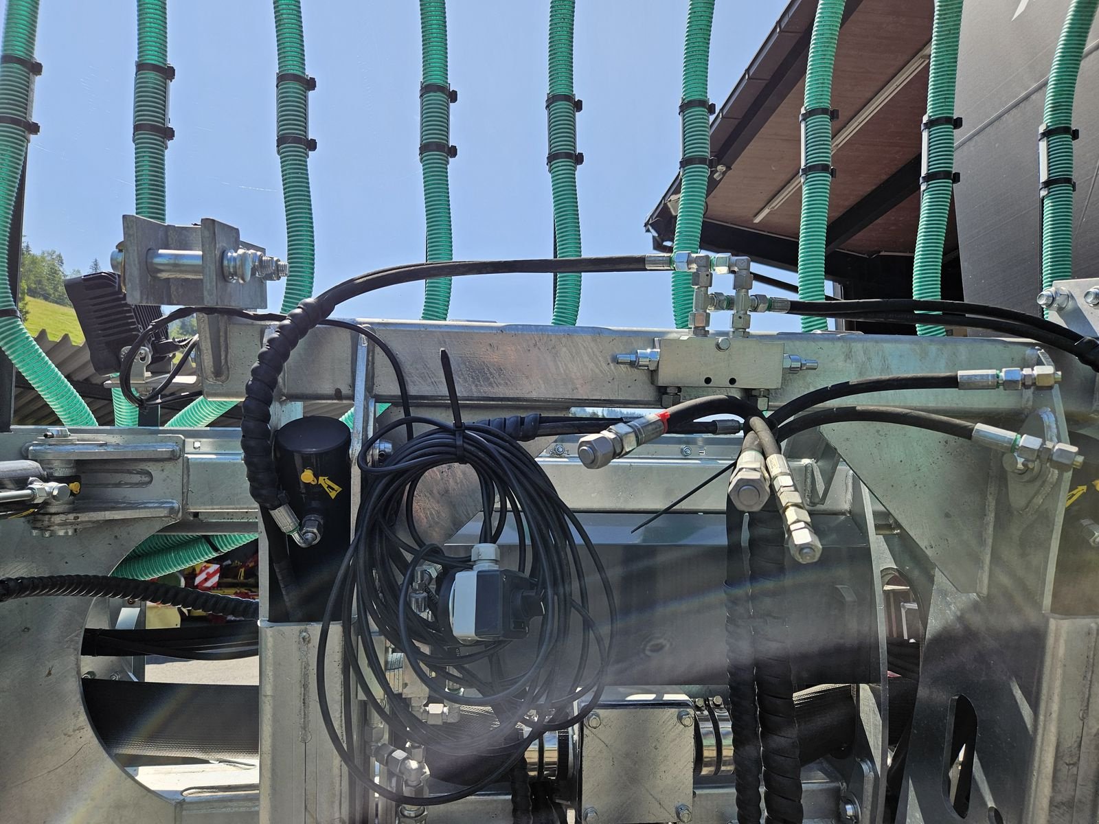 Gülleverteiltechnik des Typs Sonstige Farmtech Albatros 15.0, Gebrauchtmaschine in Sulzberg (Bild 15)