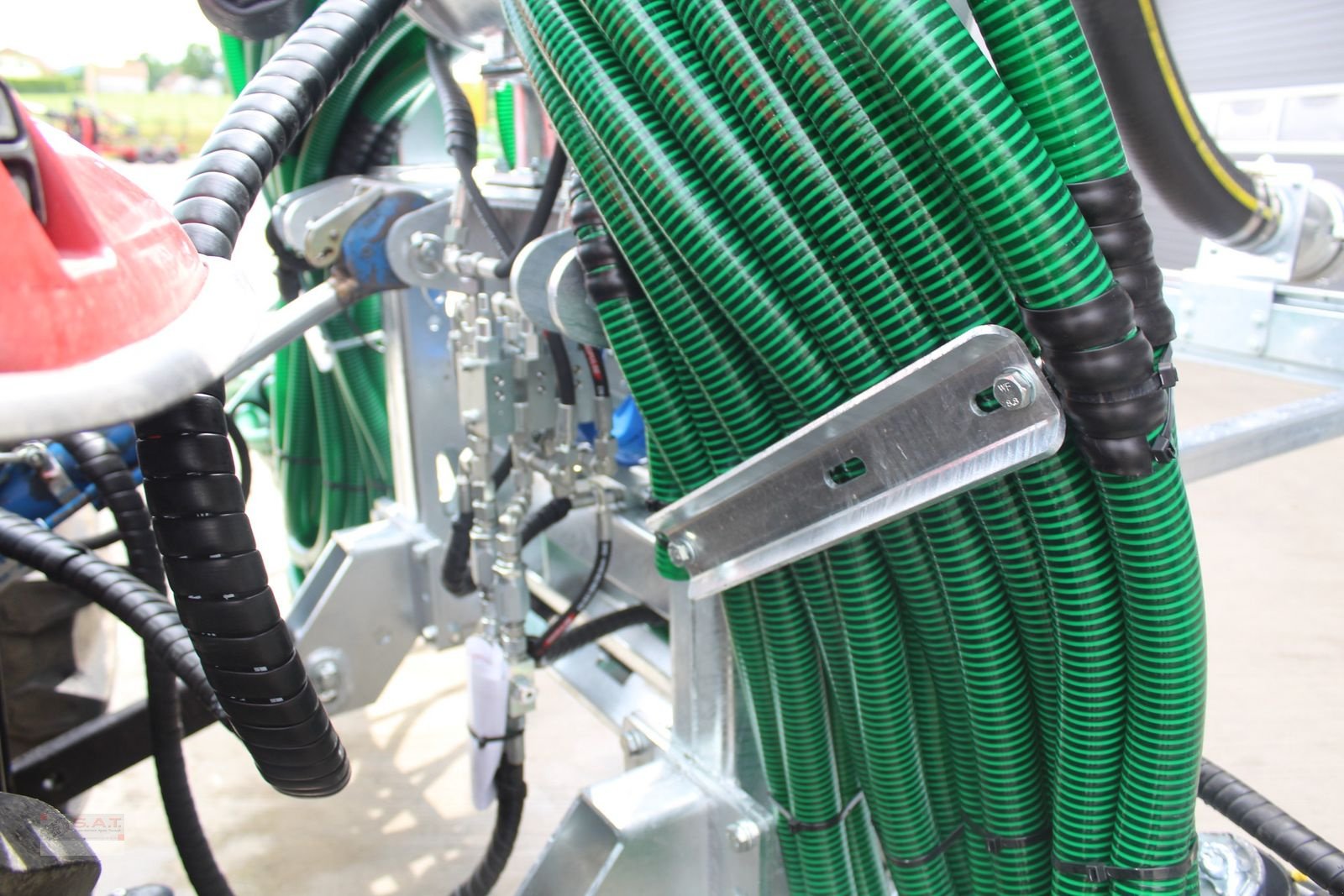 Gülleverteiltechnik of the type Sonstige Hilly 12m Schleppschuhverteiler, Neumaschine in Eberschwang (Picture 26)