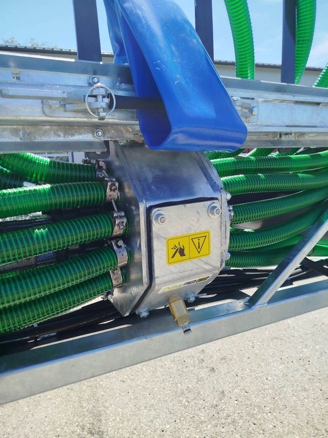 Gülleverteiltechnik des Typs Sonstige L-Line 12.2, Neumaschine in Neukirchen am Walde  (Bild 6)