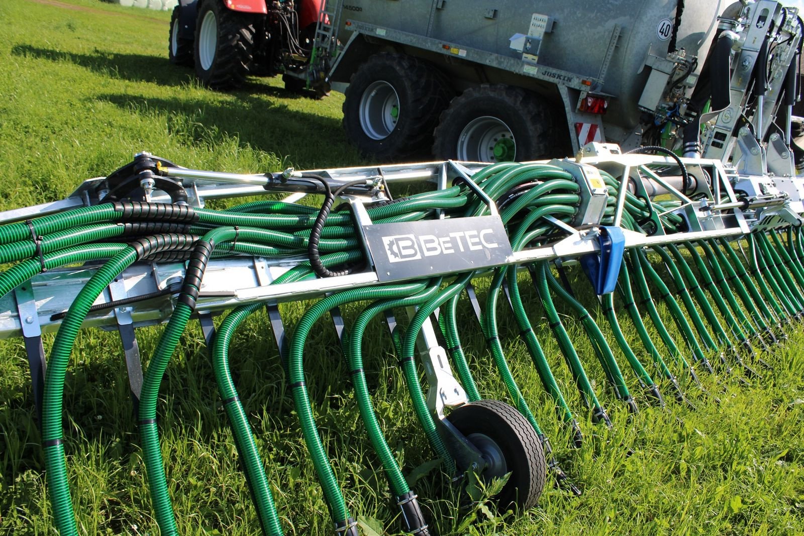 Gülleverteiltechnik des Typs Sonstige XM-Trail 15.2, Schleppschuhgestänge, Neumaschine in Neukirchen am Walde  (Bild 8)