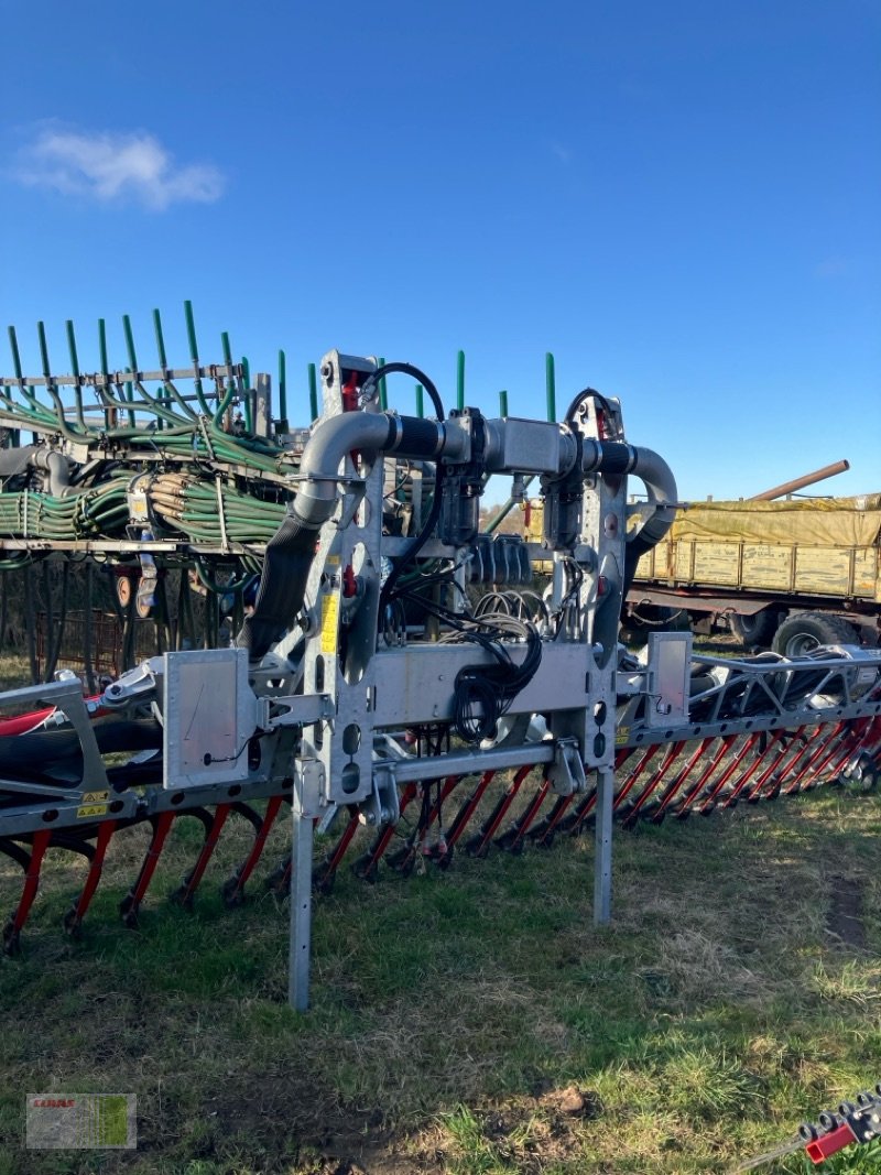 Gülleverteiltechnik of the type Vogelsang BlackBird 15m, Neumaschine in Risum-Lindholm (Picture 2)