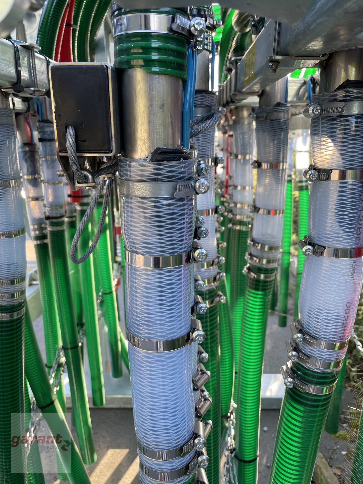 Gülleverteiltechnik of the type Vogelsang Schleppschlauchverteiler, Neumaschine in Rieste (Picture 4)