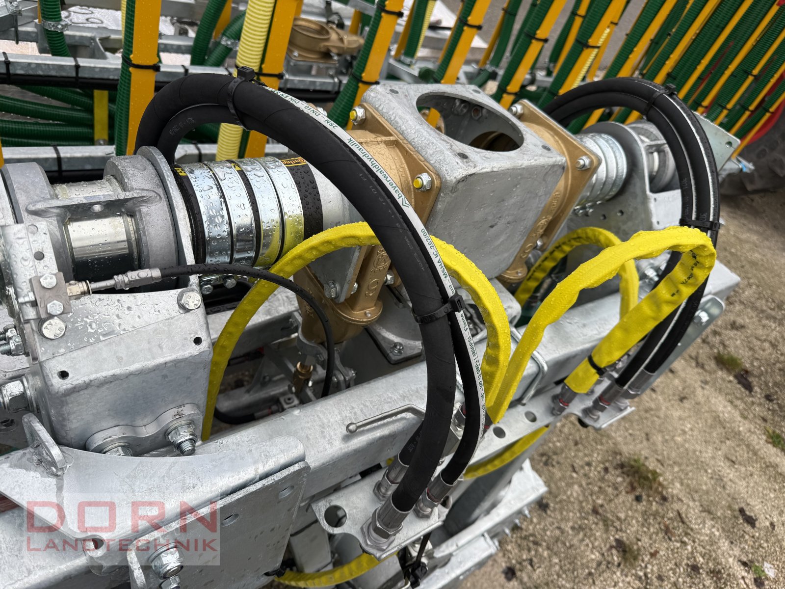 Gülleverteiltechnik of the type Zunhammer Glide-Fix 15m Ex30+30 Schleppschuhvertei, Neumaschine in Bruckberg (Picture 2)