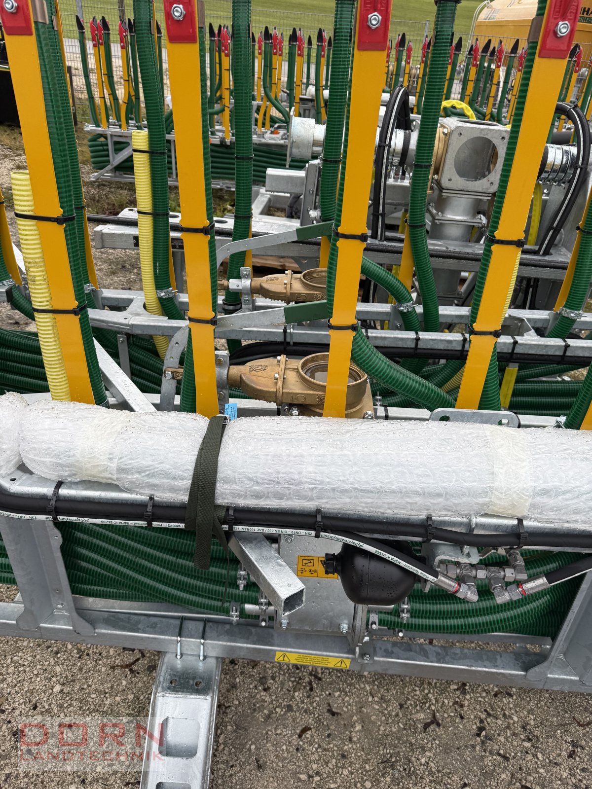 Gülleverteiltechnik of the type Zunhammer Glide-Fix 15m Ex30+30 Schleppschuhvertei, Neumaschine in Bruckberg (Picture 4)