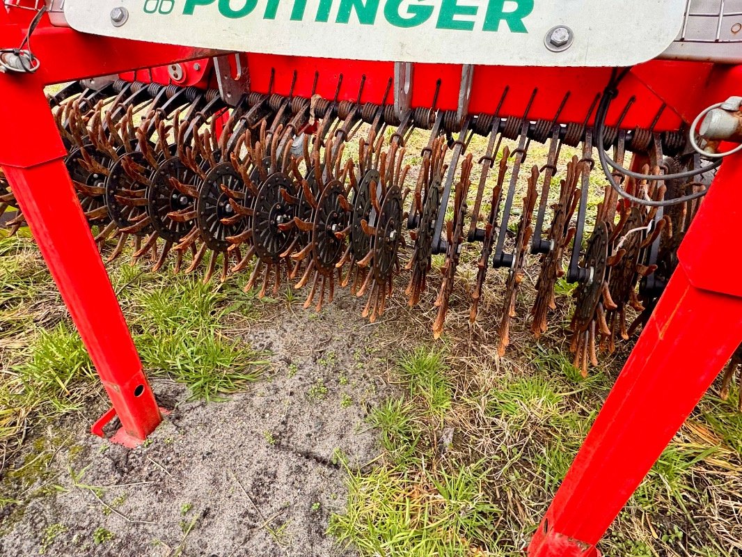 Hackgerät typu Pöttinger Rotocare V12400 Rollhacke, Gebrauchtmaschine v Liebenwalde (Obrázek 11)