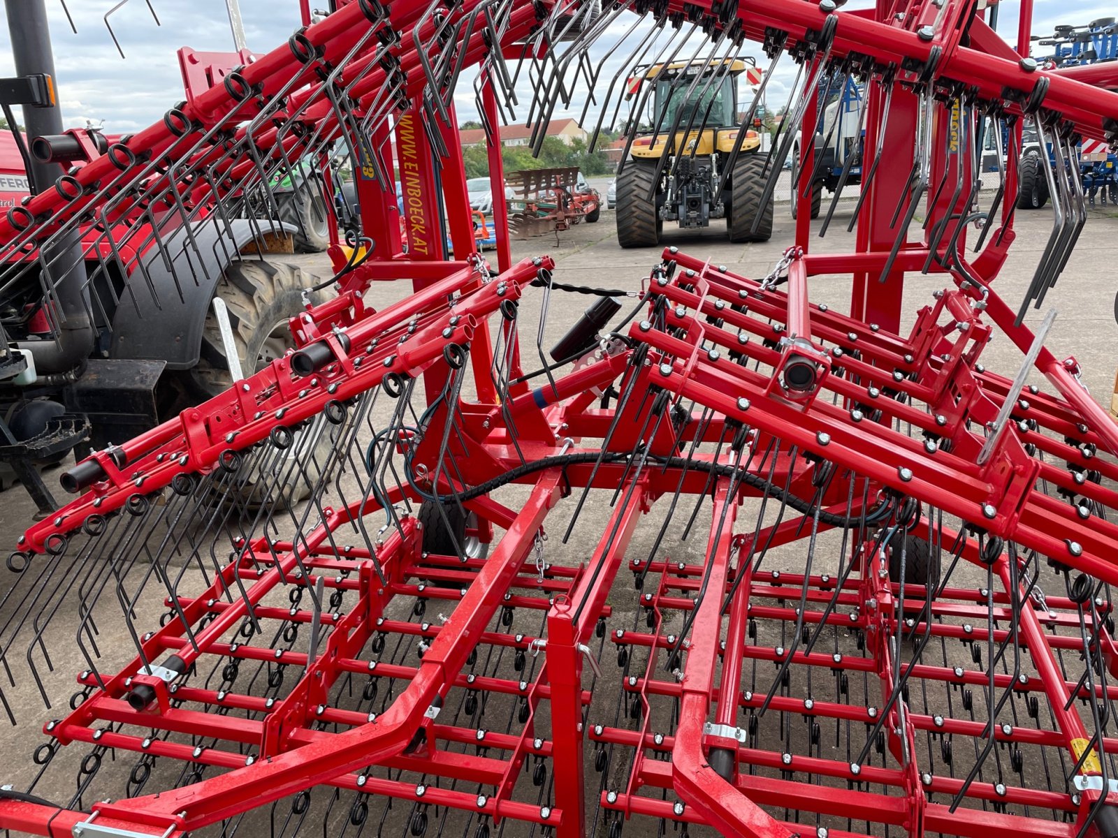 Hackstriegel des Typs Einböck Aerostar 12.00, Neumaschine in Ebeleben (Bild 2)