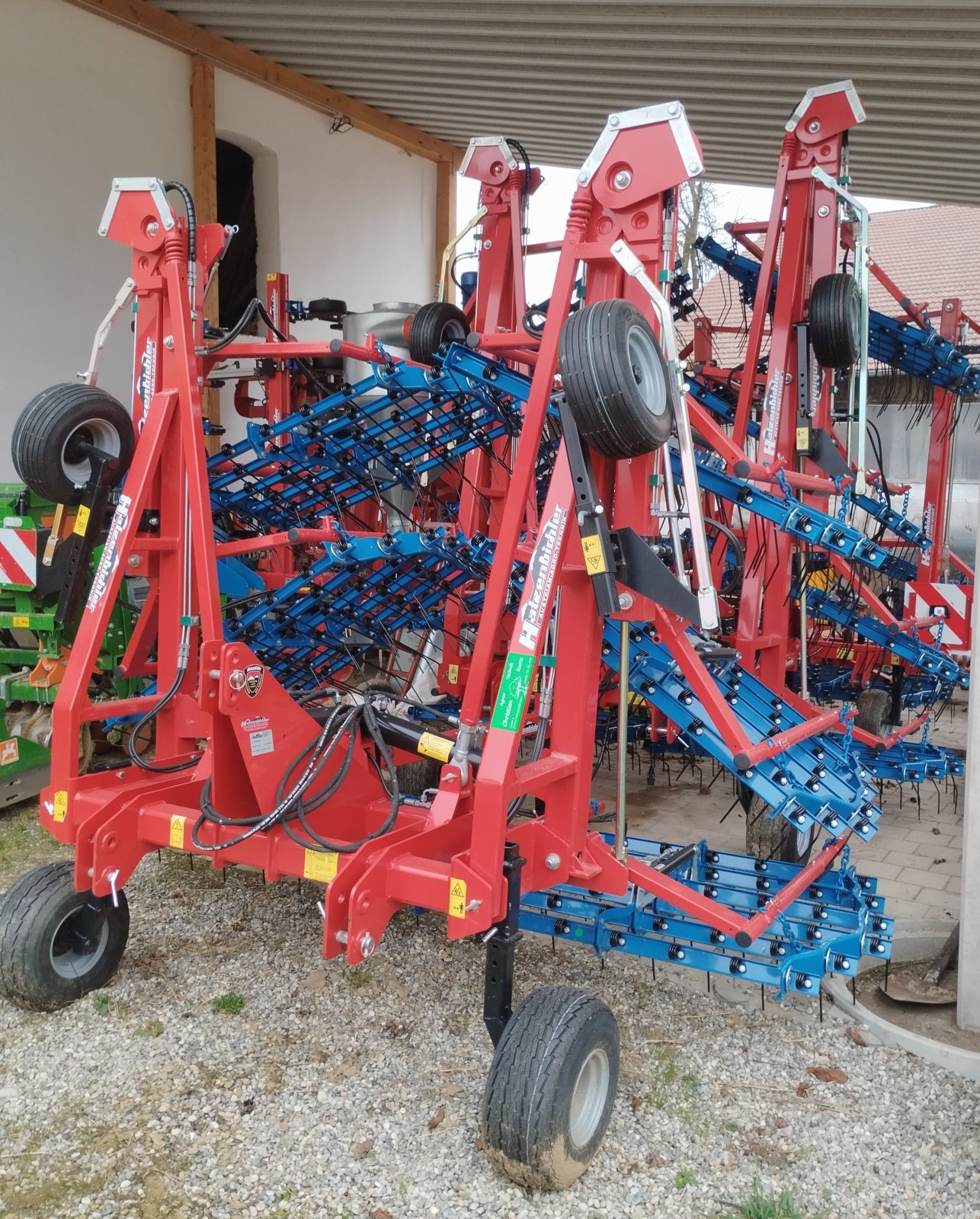 Hackstriegel of the type Hatzenbichler Ackerstriegel 12m, Neumaschine in Niedertaufkirchen (Picture 4)