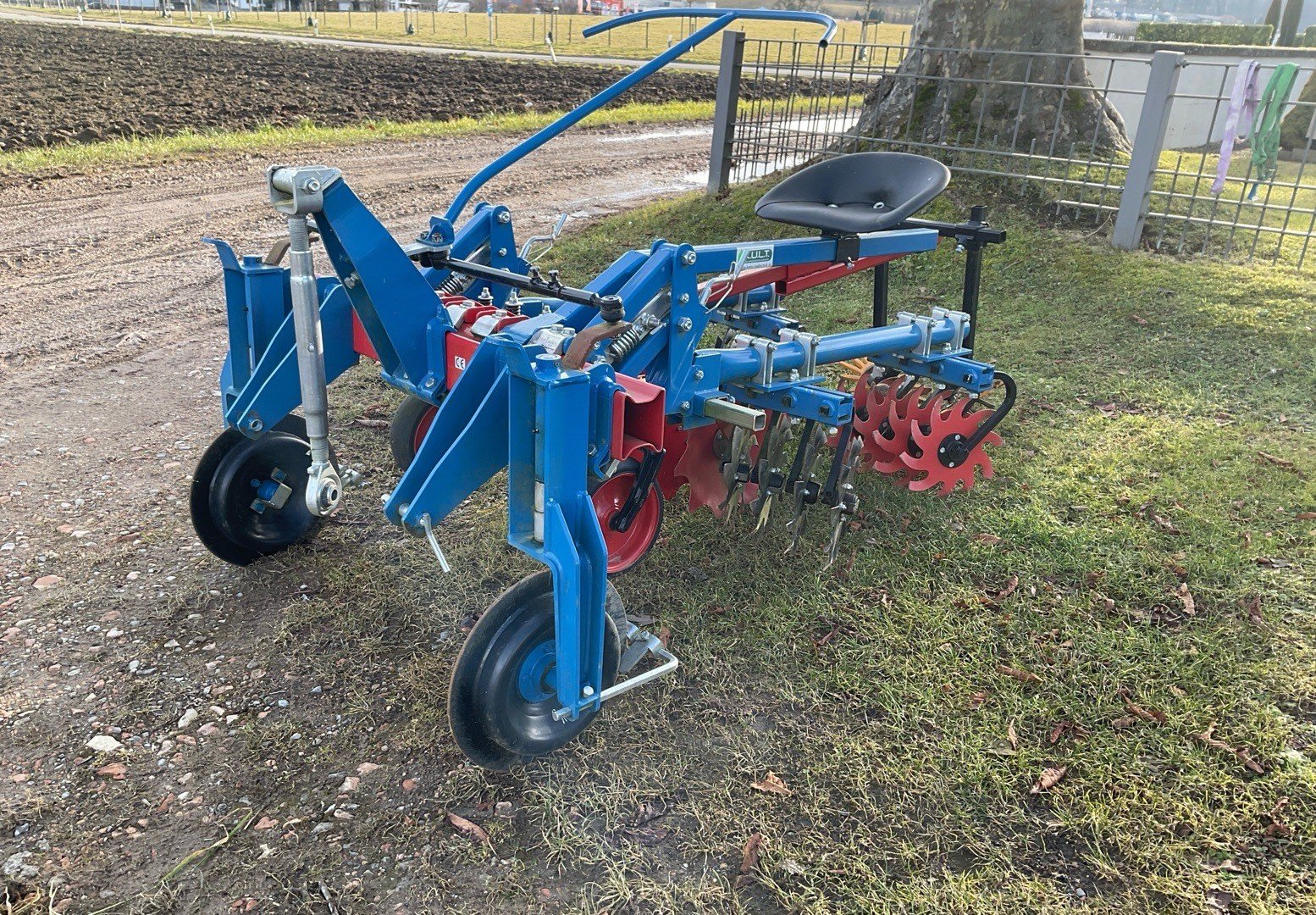 Hackstriegel typu KULT Erdbeerhacke, Gebrauchtmaschine v Salem-Neufrach (Obrázek 3)