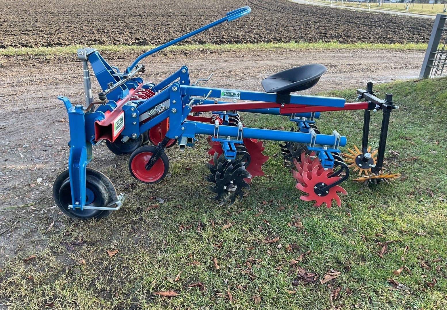 Hackstriegel typu KULT Erdbeerhacke, Gebrauchtmaschine v Salem-Neufrach (Obrázek 5)