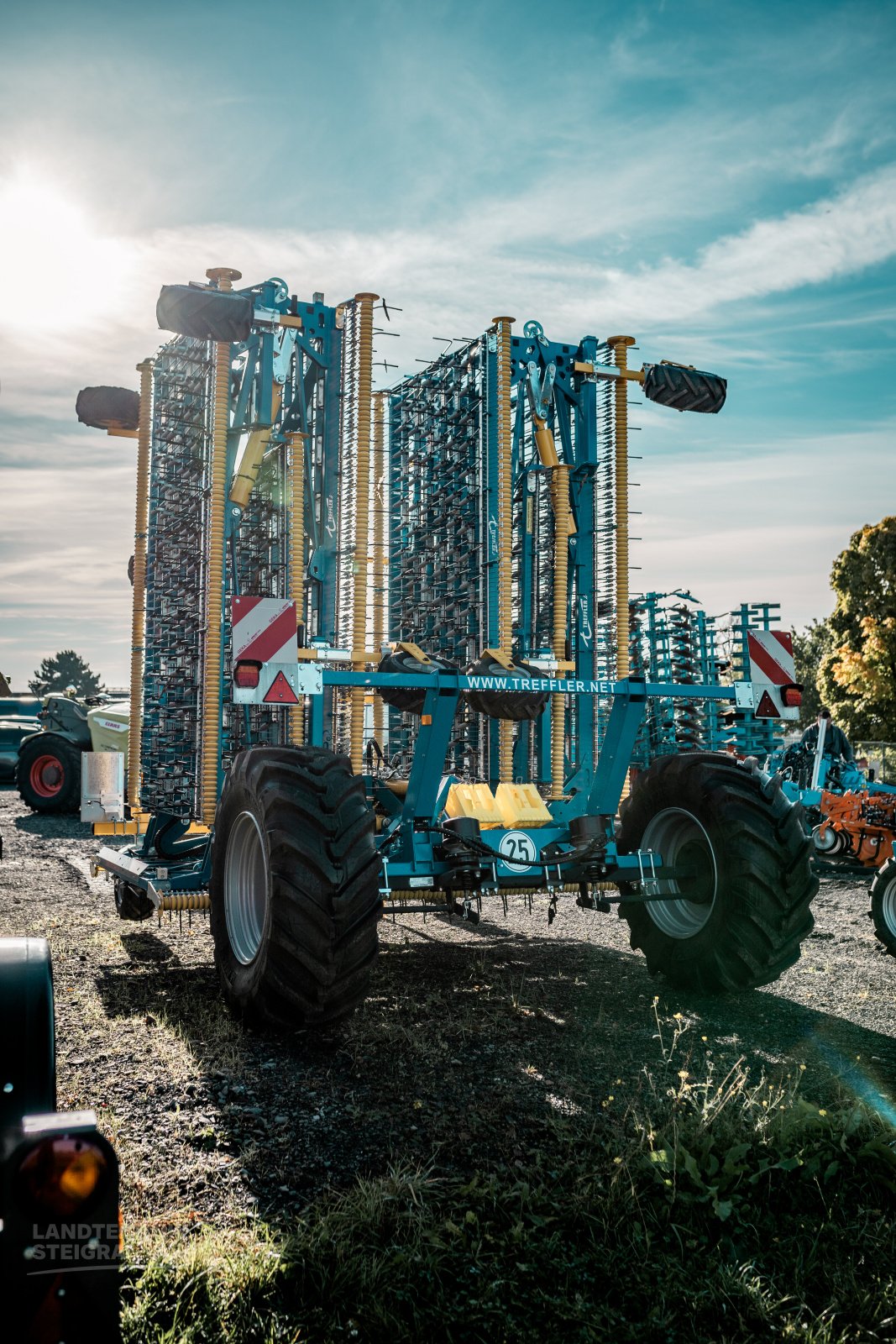 Hackstriegel des Typs Treffler TS 1820, Neumaschine in Osterfeld (Bild 3)